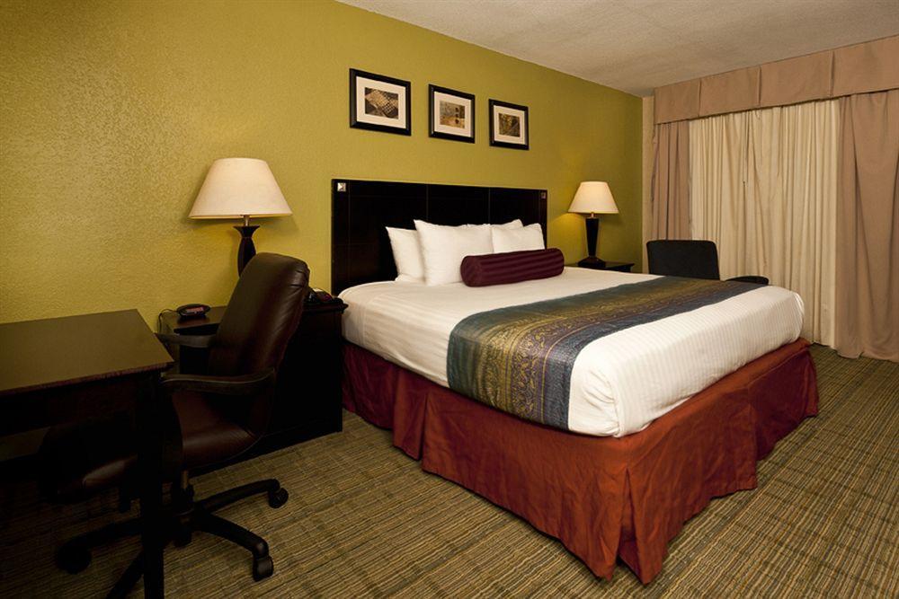 מידלנד Grand Texan Hotel And Convention Center מראה חיצוני תמונה