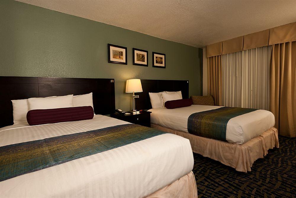מידלנד Grand Texan Hotel And Convention Center מראה חיצוני תמונה